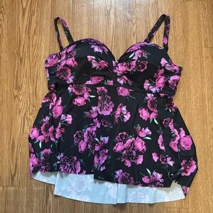 Torrid Swim Top Size 1S